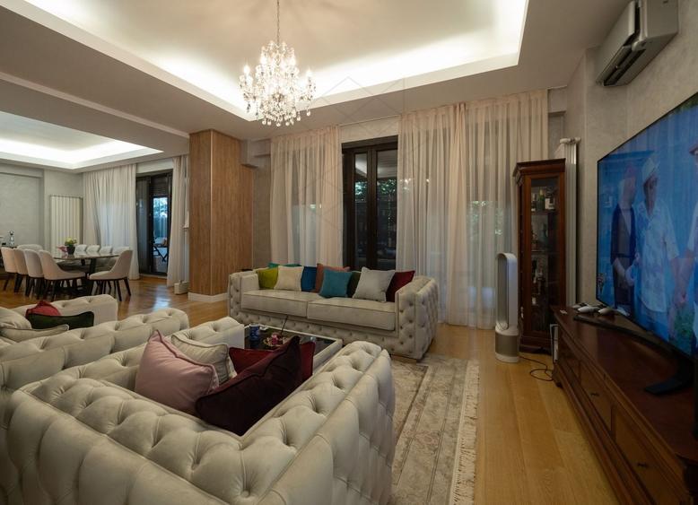 Apartament cu 5 camere decomandat, mobilat în Herăstrău