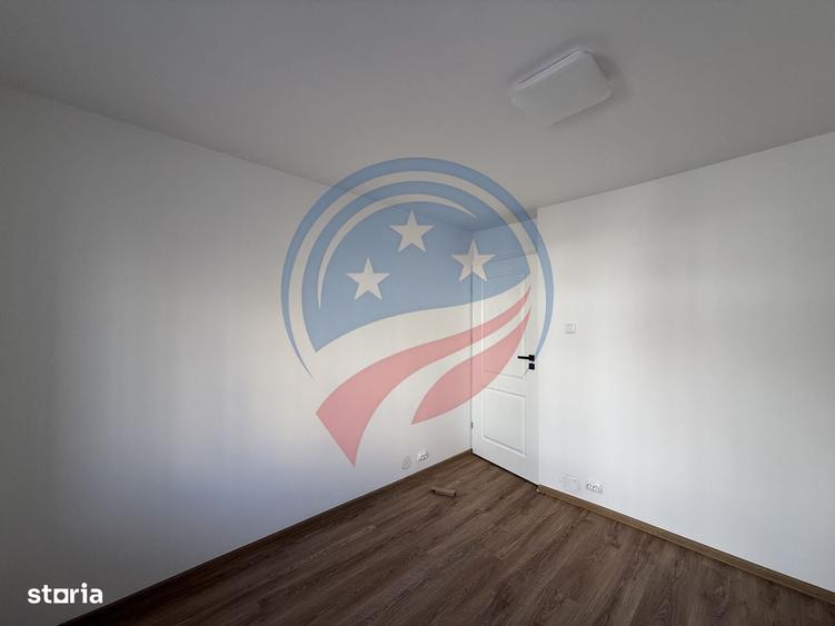 Apartament cu 4 camere decomandat în 1 Mai