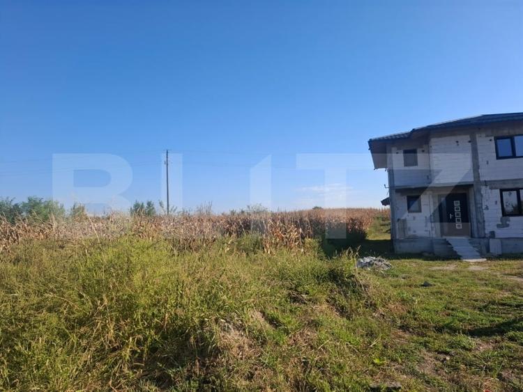 Teren Construcții intravilan de 5000 mp, în Bungetu
