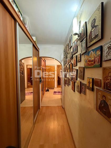 Apartament cu 3 camere decomandat, mobilat în Rahova
