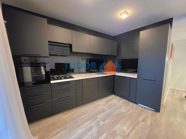 Apartament cu 3 camere semidecomandat în Șoseaua Nordului