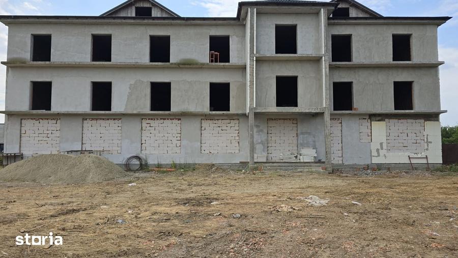 Spațiu comercial, de 1,800 mp, în Balotești