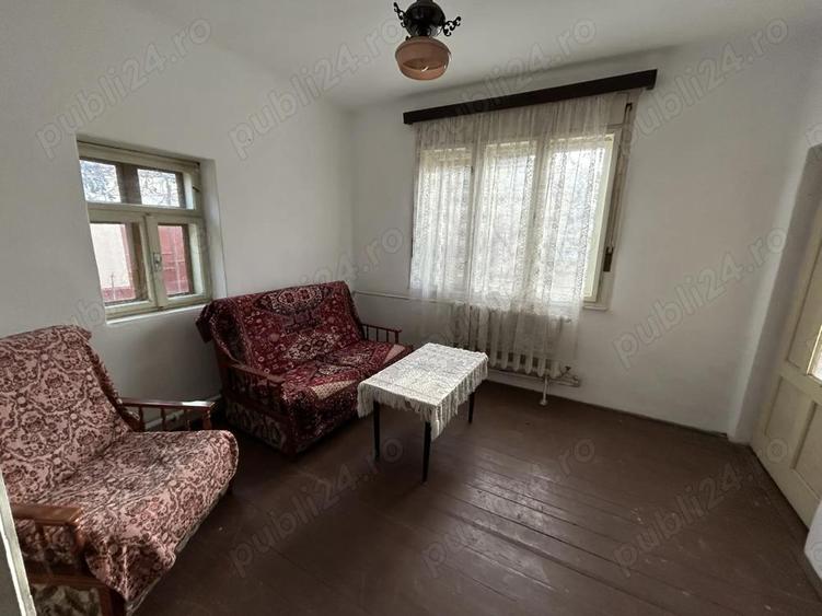 Vand casa mare, 4 cam.in Mandruloc, st.1.484 mp. sc.160,toate utilitatile introduse(incl.gaz) - 9