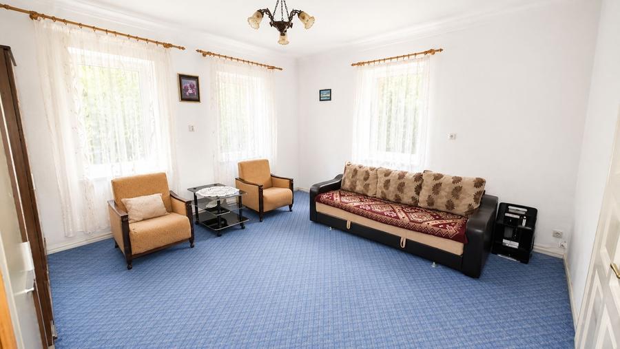 Casă cu 3 camere cu Teren 255 Mp în Cristian