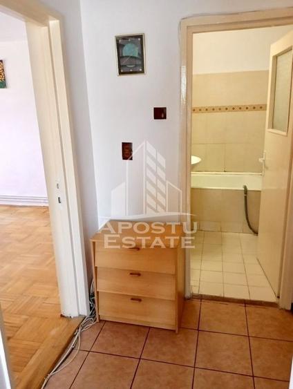 Apartament cu 3 camere decomandat în Central