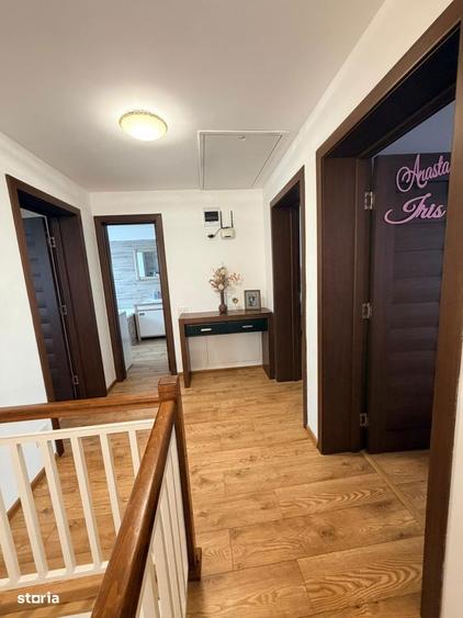 Casă cu 4 camere cu Teren 350 Mp în Tărlungeni