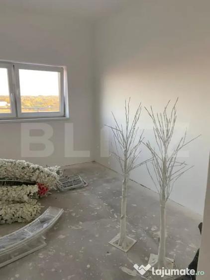Apartament cu 2 camere decomandat în Botizului