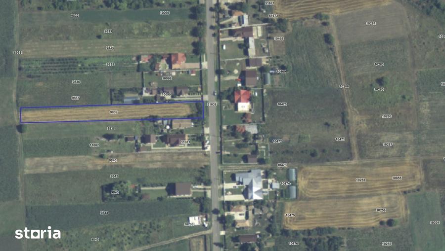 Teren de 2500 mp, în Recea