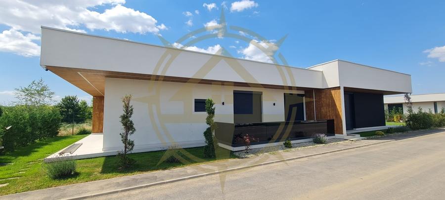 Casă cu 4 camere cu Piscina în Snagov