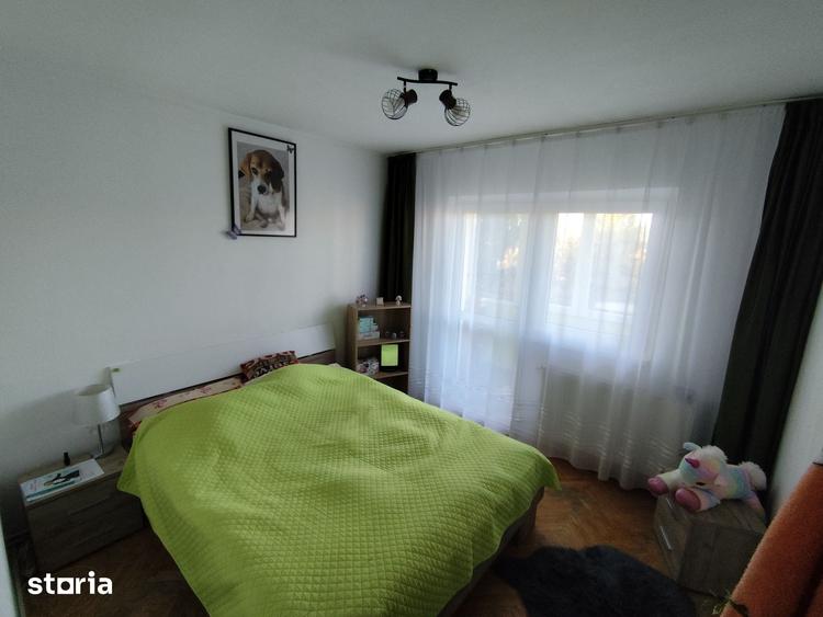 Apartament cu 3 camere decomandat în Tilișca