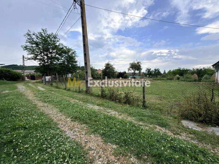 Teren de 2108 mp, în Albești