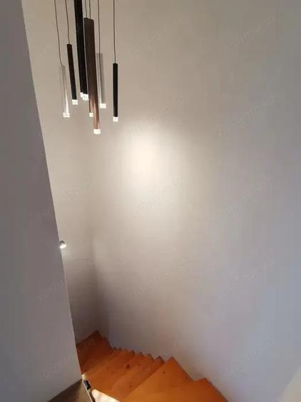 Casă cu 4 camere cu Teren 100 Mp în Semicentral