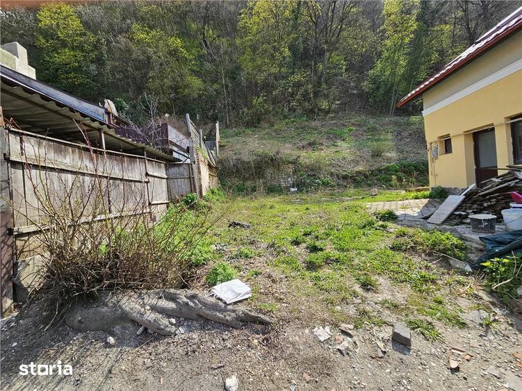 Teren de 850 mp, în Central