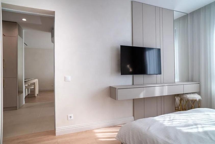 Apartament cu 2 camere semidecomandat, mobilat în Mărăști