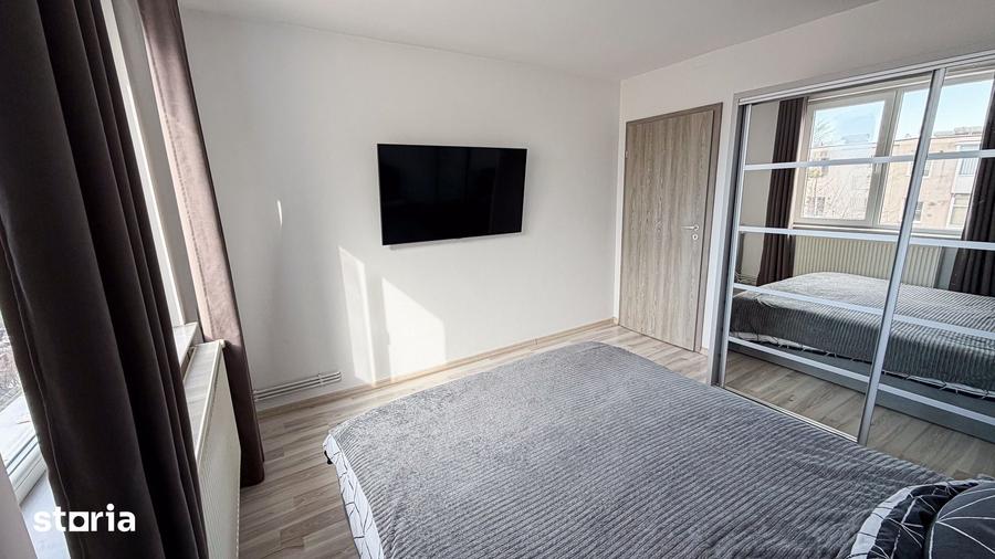 Apartament cu 3 camere semidecomandat în Ceair