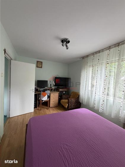 Apartament cu 2 camere semidecomandat în Podu Roș
