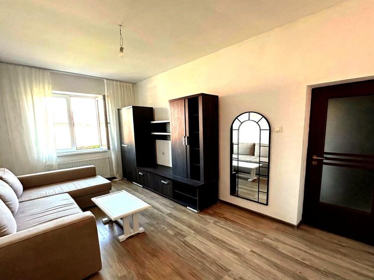 Apartament cu 2 camere decomandat, mobilat în Aeroport
