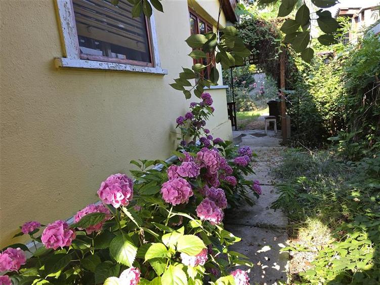 Casă individuală cu 2 camere cu Teren 350 Mp în 3 Insule