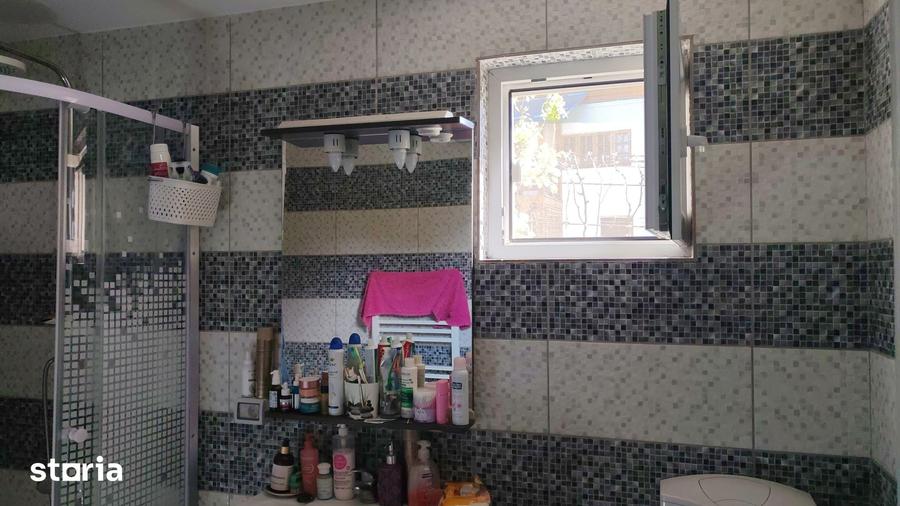 Casă cu 4 camere cu Teren 530 Mp în Răzvad