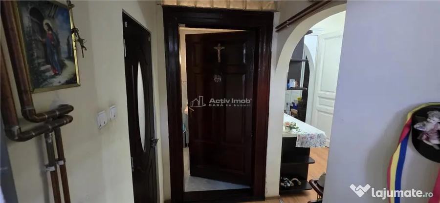Apartament cu 4 camere decomandat în Fabric
