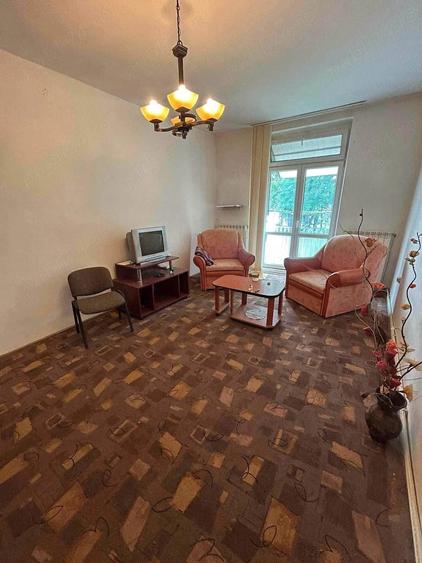 De vanzare apartament cu 2 camere,2 bai, balcon, decomandat, etajul 1 Pret 45000euro - 6
