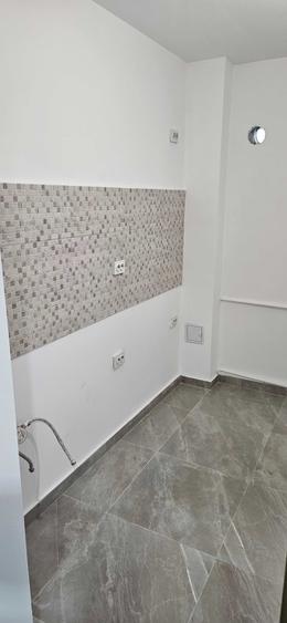 Apartament cu 2 camere decomandat în Basarabia