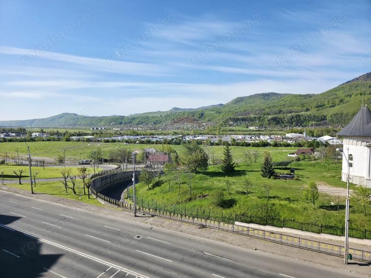 Apartament cu 2 camere decomandat în 1 Mai