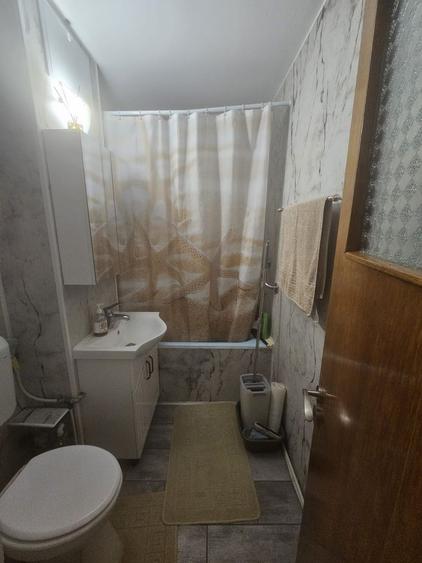 Apartament cu 4 camere decomandat în Exercițiu