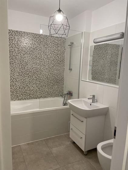 Apartament cu 2 camere semidecomandat în Central — fotografia 1