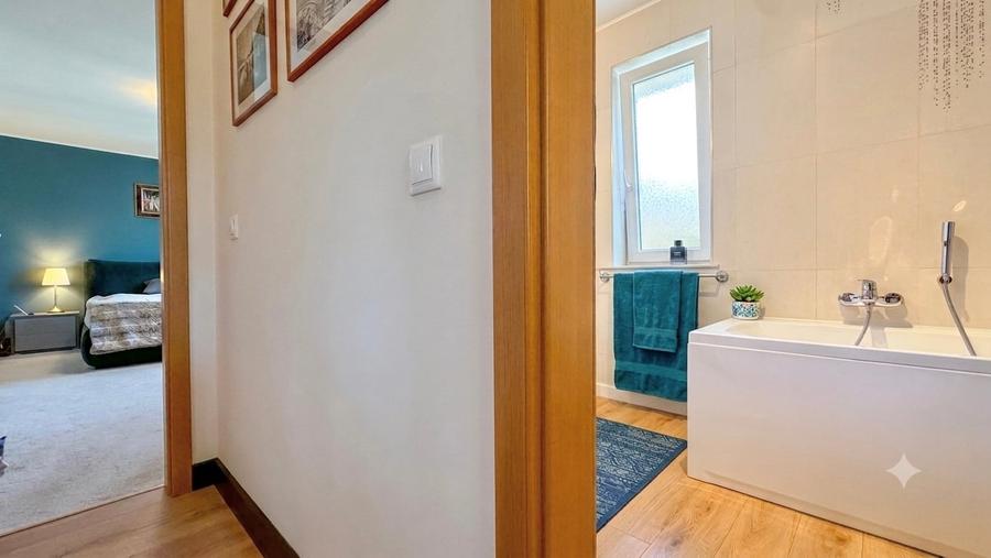 Penthouse cu 4 camere decomandat în Avantgarden