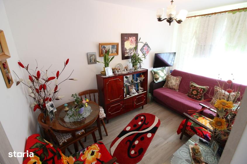 Casă cu 4 camere cu Teren 526 Mp în Central