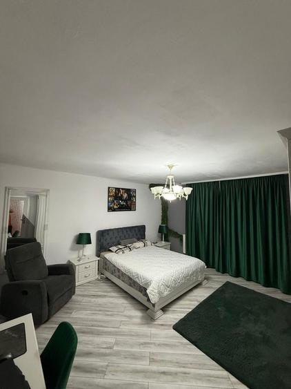 Apartament cu 2 camere decomandat în Exterior Vest