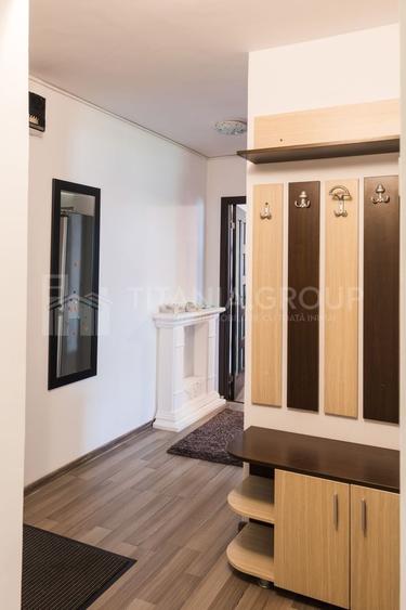 Apartament cu 3 camere decomandat, mobilat în Răcădău
