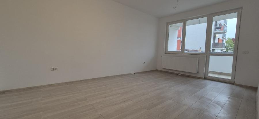 Apartament cu 2 camere decomandat în Sânpetru