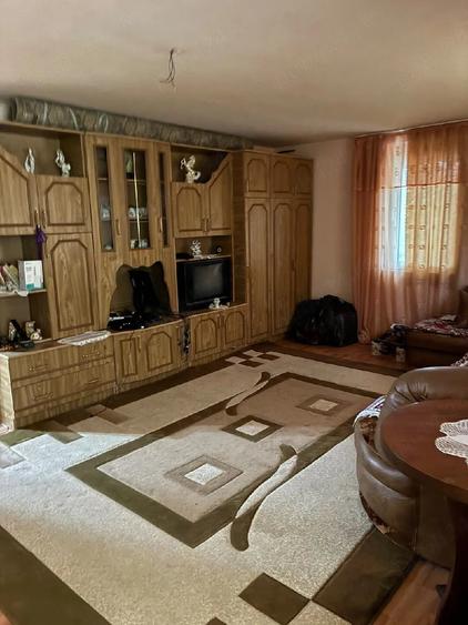 Casă cu 3 camere cu Teren 21000 Mp în Telega