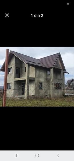 Casă cu 4 camere în Central