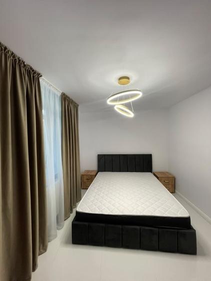 Apartament cu 3 camere decomandat, mobilat în Ultracentral