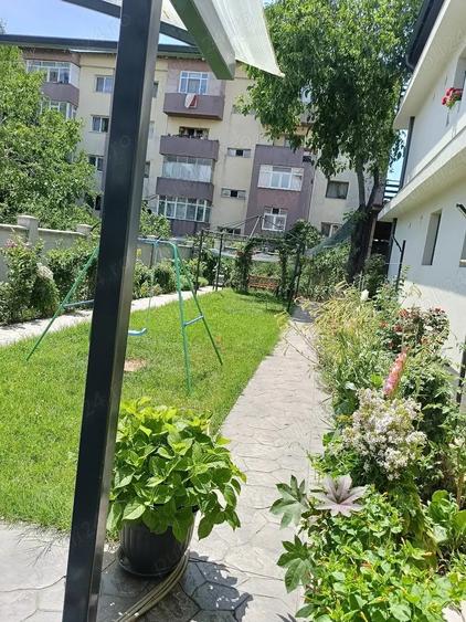 Casă cu Teren 450 Mp în Central