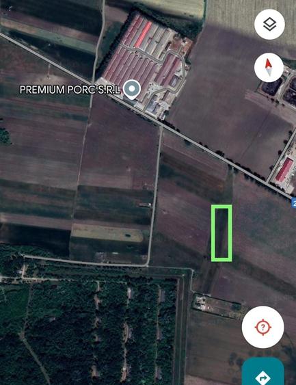 Teren de 6500 mp, în Golești