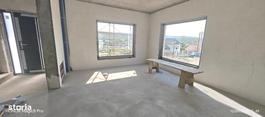 Casă cu 4 camere în Goruni
