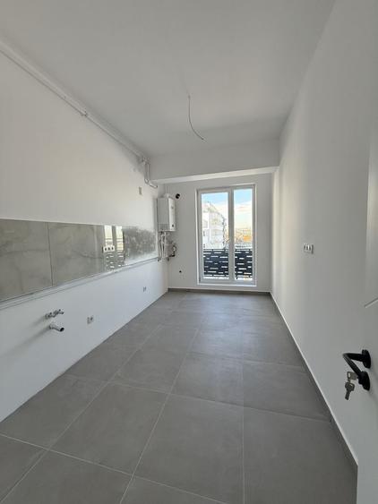Apartament cu 3 camere decomandat în Theodor Pallady