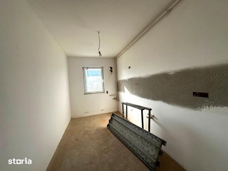 Apartament cu 5 camere în Dobroești