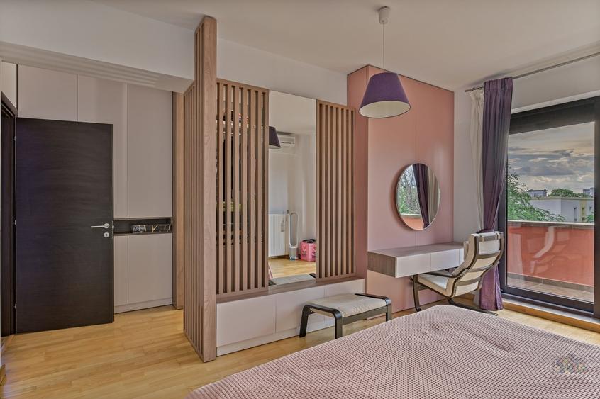 Apartament cu 4 camere semidecomandat în Floreasca
