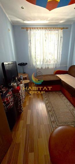 Apartament cu 3 camere semidecomandat, mobilat în P-ța Reșița
