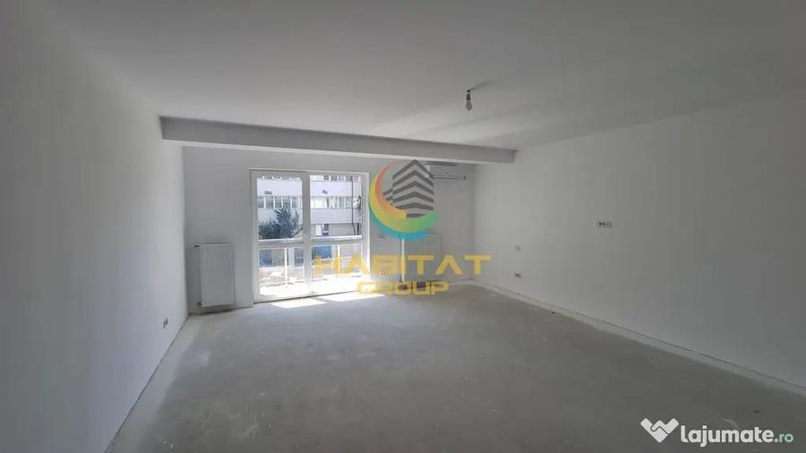 Apartament cu 3 camere semidecomandat în Central