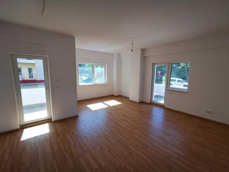 Apartament cu 2 camere decomandat în 13 Septembrie
