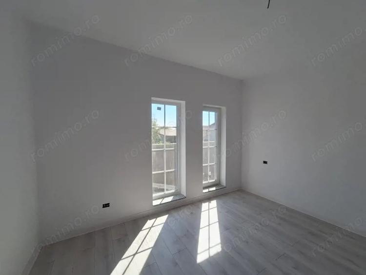 Casă cu 3 camere cu Teren 287 Mp în Sânandrei