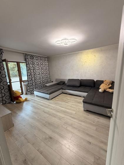 Apartament cu 2 camere decomandat în Ostroveni