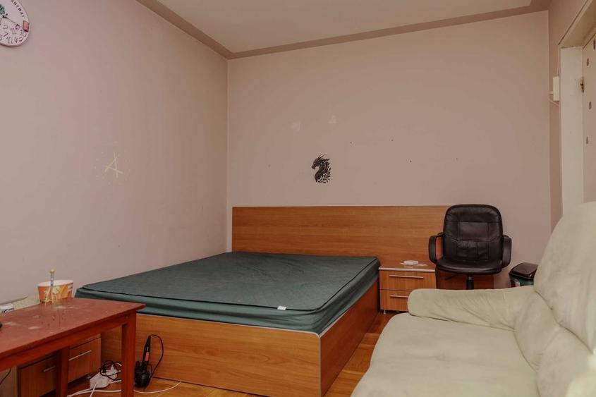 Apartament cu 4 camere semidecomandat în Șega