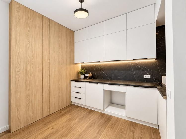 Apartament cu 3 camere decomandat în Dorobanți